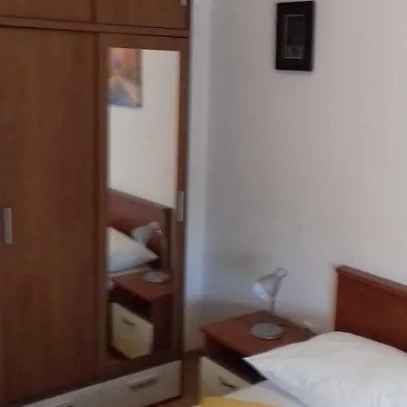 Apartman Devcic * Zára